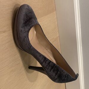 Unisa Heels Size 9